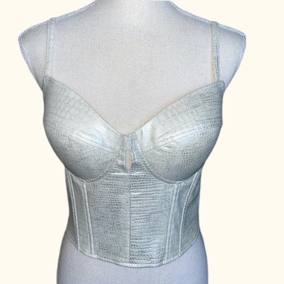 SAY WHAT Boned Bustier Corset Faux Leather Croc Print Pearly White Size Medium - Picture 13 of 13